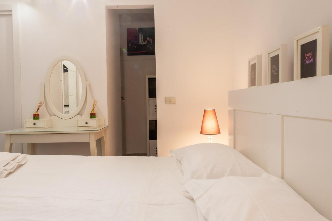 Апартаменти Bnbutler - Vigevano, 13 - A Due Passi Dalla Darsena Мілан Екстер'єр фото